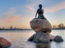 Статуята на Малката русалка напуска Копенхаген