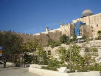 В Йерусалим откриха древна крепостна стена