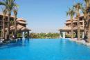 Египетският хотел Dusit Thani LakeView Cairo